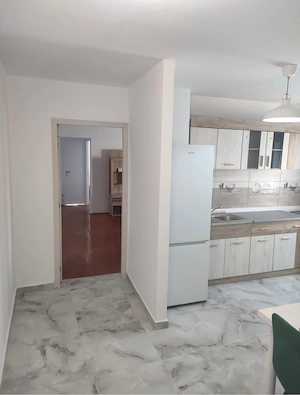Apartament cu 2 camere-Calea Șagului - imagine 5