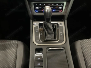 Volkswagen Passat - imagine 18