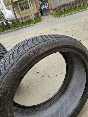 vand set anvelope michelin alpin 245 35 19/265 35 18