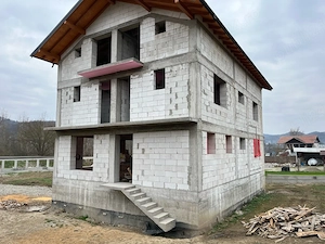 Vand sau caut asociat  - imagine 2