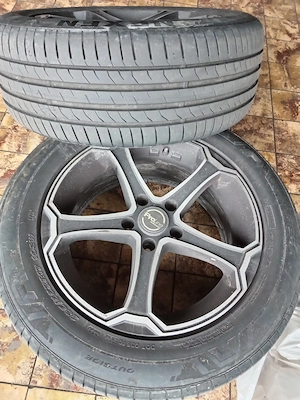 Vând jante cu cauciucuri de vara.235/55zR17 - imagine 3
