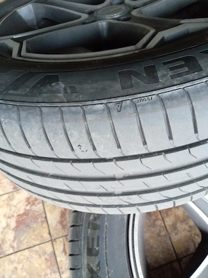 Vând jante cu cauciucuri de vara.235/55zR17 - imagine 2