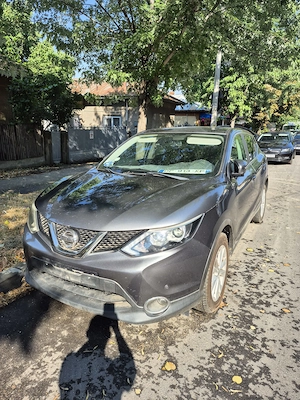 Vind Nissan Qashqai model Espace 3