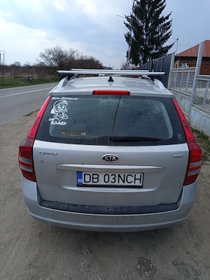 Vând KIA ceed 1,5 crdi 2008 - imagine 2