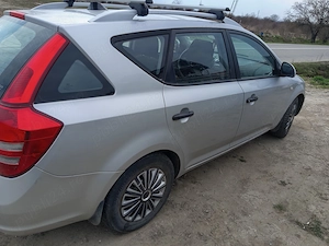 Vând KIA ceed 1,5 crdi 2008