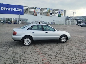 Audi A4 B5 1.6 benzină vopsea originala fara rugină  - imagine 8