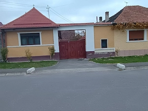 Proprietate deosebită cu teren generos   spațiu, versatilitate și potențial