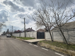 Vând casă la curte - imagine 3