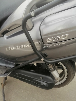 Maxiscuter Suzuki Burgman 650 - imagine 2