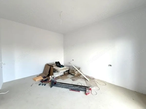 Duplex modern 4 camere,  125 mp utili, 343 mp teren - Dumbravita - imagine 5
