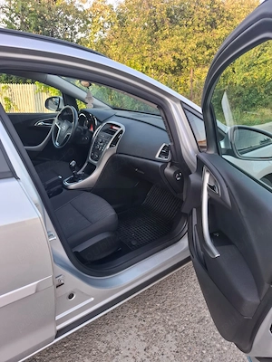 Opel astra j 1.3 diesel - imagine 6