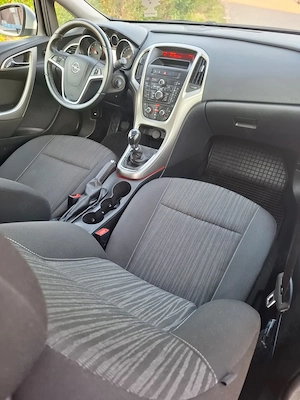 Opel astra j 1.3 diesel - imagine 8