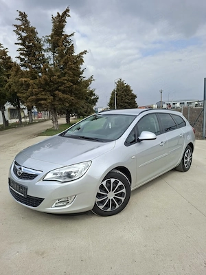 Opel astra j 1.3 diesel - imagine 3