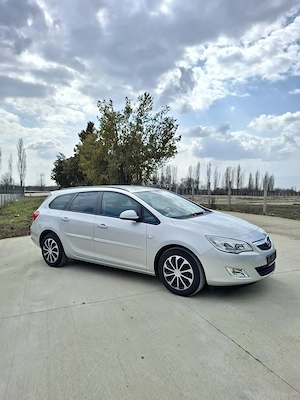 Opel astra j 1.3 diesel - imagine 4