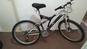 Vând bicicleta Mountain bike 