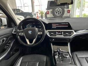 BMW 320d Luxury Line xdrive MHEV - imagine 12