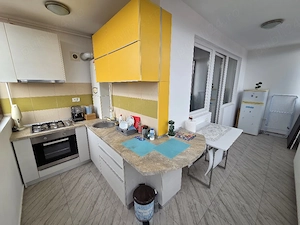 Proprietar  vand apartament  2 camere Militari - imagine 2