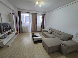 Proprietar  vand apartament  2 camere Militari