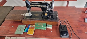 Mașina de cusut Singer 