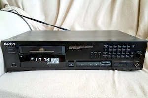 Vind CD player Sony CDP-715, culoare negru