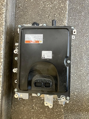 Invertor pentru Toyota - este in stare noua acest invertor. Cod piesa G9200-02120. Toyota Corolla E2 - imagine 4