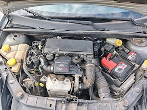 Vând ford fiesta 1.4 tdci  - imagine 4