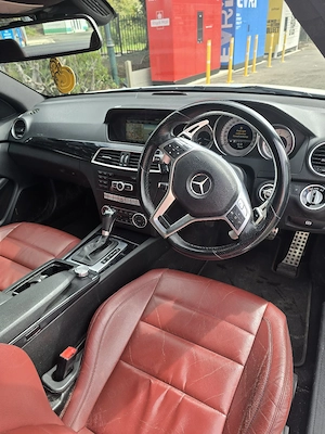 Mercedes-Benz C220 AMG Coupe   2012   Automat  - imagine 4