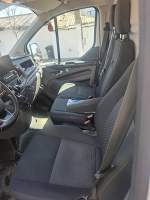 Autoutilitara Ford - imagine 5