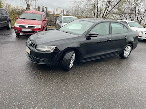 Volkswagen Jetta 2014 1.2 benzina impecabil - imagine 9