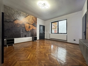 Garsonieră 42 mp complet renovata, zonă centrală, vis-a-vis Teatrul Dramatic - imagine 2