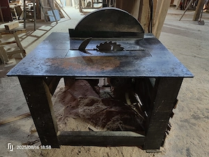 Utilaje debitare lemn - gater circular abric