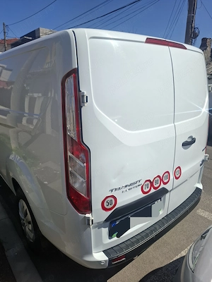 Autoutilitara Ford - imagine 9