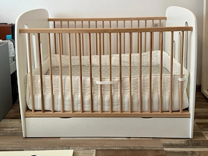 Patut bebe Primii pasi cu sertar, saltea cocos, protectie si asternuturi Ikea