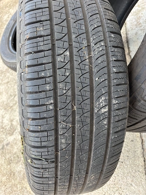 Vând set 4 cauciucuri PIRELLI (second)