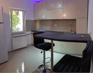 Garsoniera zona Lujerului pasaj , Uverturii