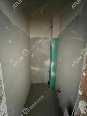Apartament intabulat cu 3 camere 2 bai balcon si loc parcare Talmaciu - imagine 9