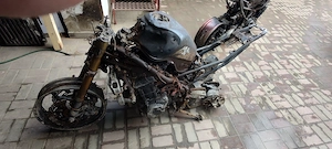  Kawasaki Z900, 2022, inmatriculata RO 2025, cu daune de Incendiu - imagine 3