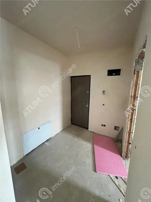 Apartament intabulat 2 camere decomandate si loc parcare in Talmaciu - imagine 11