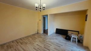De vanzare Apartament 3 cam dec. in Galati, Micro 20, etaj 7,  65 mp - imagine 3
