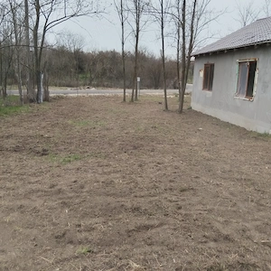vand casa,constructie noua,la 20 min de Pitesti,64 mp+5800 mp de teren(posibil mai putin ) - imagine 7