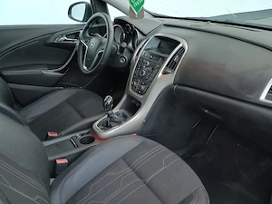 Opel Astra J facelift -1.7 CDTI -2013 - imagine 7