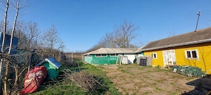 Proprietate 1,5 hectare la drum principal - casa si teren - imagine 5