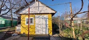 Proprietate 1,5 hectare la drum principal - casa si teren - imagine 4