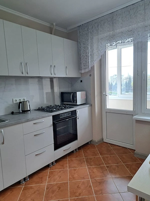 Apartament cu 2 camere de închiriat în zona Titan - imagine 3