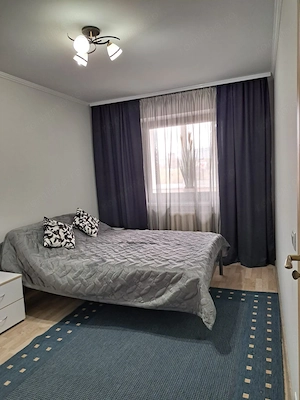 Apartament cu 2 camere de închiriat în zona Titan