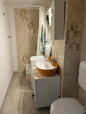 proprietar, vand garsoniera 42 mp - imagine 2