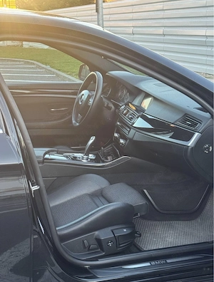 Seria 5 F10, 520D-184HP, Automat interior M - imagine 8