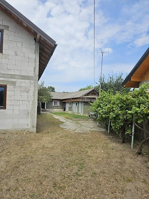 Casă de vânzare la intrarea în Pașcani   75.000   - imagine 3