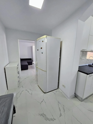 De inchiriat apartament cu 1 camera, zona Buziasului  - imagine 3