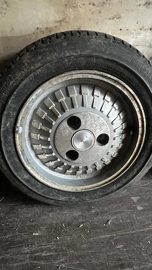 Jante Oltcit/Citroen Axel R13,5 cu cauciucuri - imagine 2